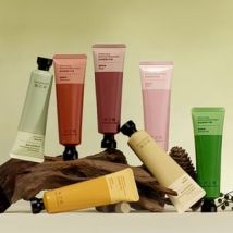 WATERCOME - Moisturizing Perfumed Hand Cream - 7 Flavors Peach - 40g