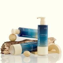 Warm Universe - Geranium Essential Oil Nourishing Shampoo 500ml