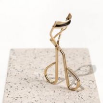 BN - AuraU Eyelash Curler 1 pc