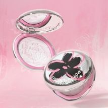 PASSIONAL LOVER - Light Transparent Nude Skin Pressed Powder Graffiti Edition W02 Pink - 9g