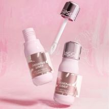 PASSIONAL LOVER - Velvet Touch Tone-Correcting Fluid Graffiti Edition - 3 Shades W02 Soft Nude - 5g
