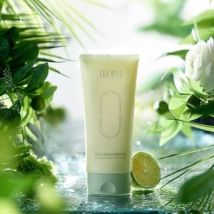 PULJIM  - AHA Body Scrub & Shower Cream Green Trangerines - 200g