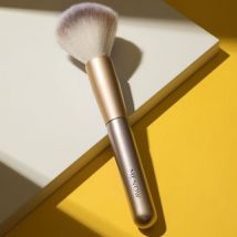 MENOW - DUDU Duck Series Face Powder / Blush Brush Gold - One Size