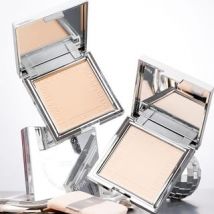 xixi - Light Ultra Bright Soft Focus Pressed Powder - 2 Colors #U2 - 11g