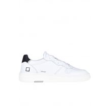 Court sneakers
