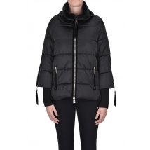 Piumino con collo in ecopelliccia