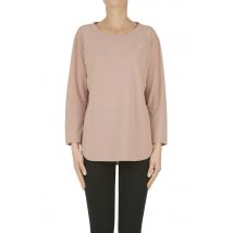 Boat neckline t-shirt