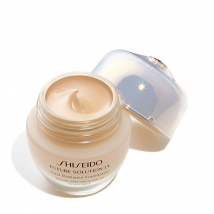Shiseido - Future Solution LX Total Radiance Foundation With SPF20 N3 (30ml)