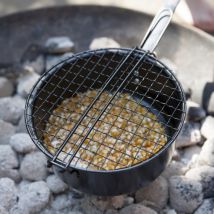 Poêle à pop-corn - Cadeau Crémaillère - Esschert Design - Les Raffineurs