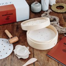 Kit DIY Dumplings - Moule à dumplings - Bois - Idée cadeau Noël - Cadeau Homme - Cadeau Femme - Cadeau Papa - Cadeau Maman - Brique - Les Raffineurs