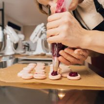 Réalisez vos macarons - Wecandoo - Idée cadeau Noël - Cadeau Homme - Cadeau Femme - Cadeau Papa - Cadeau Maman - Les Raffineurs