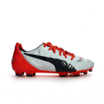 Chaussures Différentes Football