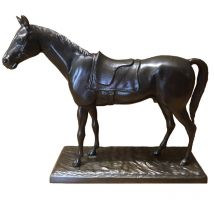 Lovergreen - Bronze Cheval Sellé