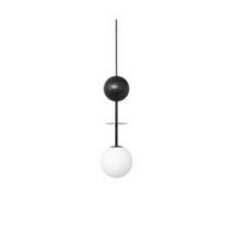 Ummo :: Lampa wisząca Oio A biało-czarna szer. 15 cm z drewnianą kulą