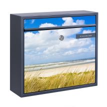 Briefkasten mit eigenem Text An der Nordseeküste
