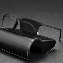 Ultralight Anti Blue Light Reading Glasses Photochromic Outdoor Optical Hyperopia Reader Glasses Men Full Frame Titanium Eyewear