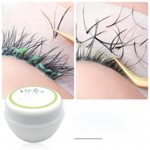 NATUHANA Fast Cleaning Lash Glue Cream Remover Non Irritating Grafting Eyelash Extension Adhesive Gel Remover for Makeup Tools