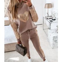 Female Two-Piece High Quality 2023 Autumn Fashion New Women's Khaki Love Sequin Top Casual Drawstring Pants Suit Lady Set Daily