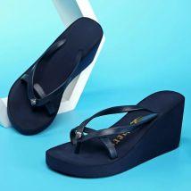 Free Shipping Juicy Lovers Brand Fashion Summer Flip Flops Black Flat Beach Slipper Sandals Outdoor Sportswear Women Slippers