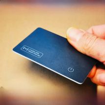 Wallet Anti-loss Card Wireless Charging Ultra thin Gps Tracking Locator Smart Tag Works with Apple Find My Airtag Replacement