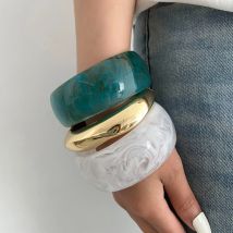 Boho Brown Beige Acrylic Resin Chunky Bangles for Women on Hand Goth Geometric Charm Wide Hip Hop Metal Cuff Bangle Men Jewelry