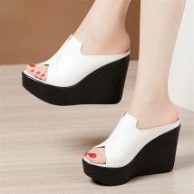 High heeled wedge slippers  Beach Shoes Leather Women Slippers Summer Fashion Casual Platform Wedges Slippers Mother SHoe