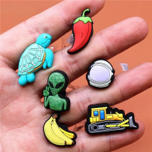 1pcs Alien Turtle PVC Shoe Charms Accessories Aerospace Helmet Chili Banana Shoe Buckle Decorations fit Kids X-mas Party Gifts