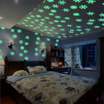 50Pcs Luminous Snowflake Wall Sticker Glow In The Dark Decal Kids Baby Room Bedroom Colorful Christmas Stickers Home Decoration