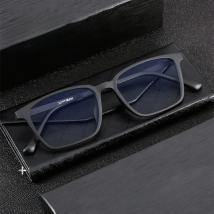 Ultralight Pure Titanium Photochromic Reading Glasses for Men Anti Blue Light Presbyopia Eyeglasses Resin Lens+0.5 0.75 1.75 2.5