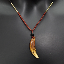 Men's Necklace Woman's Bone Pendant Tibetan Amulet Fangs Real Natural Tooth Vintage couple Wolf Tooth Charm White Brown Ecru