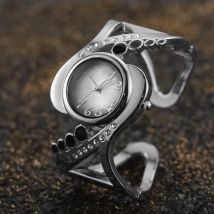 Special Fashion Female Watches Women Bracelet Watch Quartz Crystal Luxury Reloj Rhinestone Eleagnt Mujer Saati Feminino Relogio