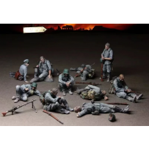 1/35 Scale Resin Figures Model Building Kits Historical Military Hobby Miniature Rest Infantry 10 figures Unassambled Unpainted