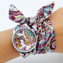 Shsby New Ladies Flower Cloth Wristwatch Fashion Women Dress Watch High Quality Fabric Watch Sweet Girls Bracelet Watch