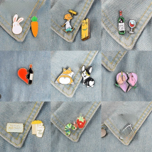 2pcs/set Good Partner Buddy Enamel Pins Wine Dogs Heart Brooches Custom Lapel Pin Badges Lovers Friends Brooch Jewelry Gift Kids