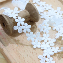 2yards/lot Width:2cm （0.80")Trendy Flower and Heart Embroidered Laces Milk Fiber Fabric Lace for Decoration Sewing (SS-2499)