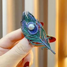 SKEDS Creative Women Girls Exquisite Crystal Feather Brooch Badges Fashion Elegant High-end Shining Boutique Pin For Lady