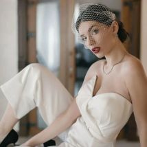 TOPQUEEN VA05 Simple Detachable Blusher Veil Birdcage Veil with Pearls on the Two Combs for Bachelorette Party Accessories