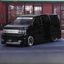 1:32 Nissan Elgrand FABULOUS MPV Alloy Car Model Diecasts Metal Simulation Toy Car Model Sound Light Collection Gift