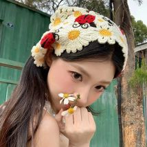 Korean Sweet Cute Handmade Crochet Hollow Triangle Headband Towel Women Spring and Summer Knitted Flower Travel Photo Hair Scarf