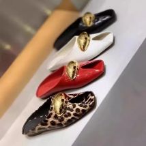 2025 New Elegant Temperament Metal Buckle Triangle Fish Mouth Slippers Fashion Flat Shoes Sandals Female Slippers