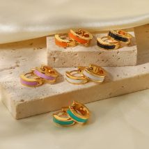 CARLIDANA Mini orecchini a cerchio placcati in oro 18 carati stile Premium Ins Orecchini in smalto in acciaio inossidabile che non sbiadiscono per donne da donna