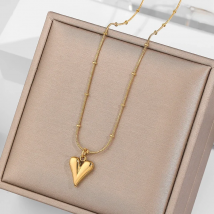 Ramos Temperament Heart Pendant Chain Necklace for Women Stainless Steel Stylish Choker Necklace Jewelry Party Gift