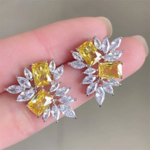 ZAKOL Fashion Yellow Leaf Stud Earrings for Women Shinny Geometry Cubic Zirconia Bridal Earring Wedding Party Jewelry