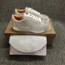 Women's Glitter Flat Rivet Silver Casual Sneakers Bag Four Seasons Trend Version Wedding Fashion Round Couple Shoes Flat Shoes
