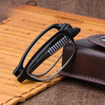 Guanhao Unbreakable TR90 Frame Ultralight Folding Eyeglasses Men Reading Glasses Case Women Slim Presbyopia Spectacles1.5 2.5