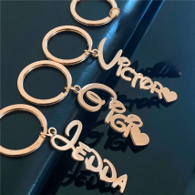 Custom Name Keychain Personalized Stainless Steel Pendant Keychains for Women Men Customized Nameplate Keyring Jewelry Gifts