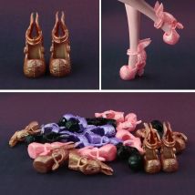 5 Pair / lot  Mixed Colors Wing Design Shoes For Monster High Doll Beautiful High Heel Shoes 6 color for you choose