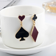 Alice In Wonderland Dangle Earrings Cute Love Heart-shaped Poker Card Asymmetrical Earring Fashion Jewelry Girls Kids Fans Gift