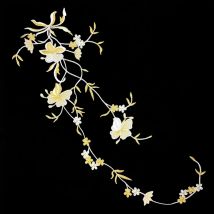 1pc Hole Repair Red Black Iris Flower Embroidery Patches for Clothing Iron on Clothes Appliques Dress Badge Stripe Sticker Diy