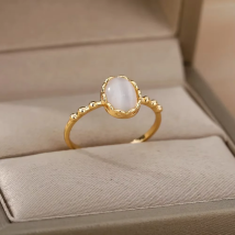 Mode Weiß Opal Ringe Für Frauen Gold Farbe Edelstahl Opal Ring Hochzeit Verlobung Ästhetischen Schmuck Geschenk Weihnachten ﻿